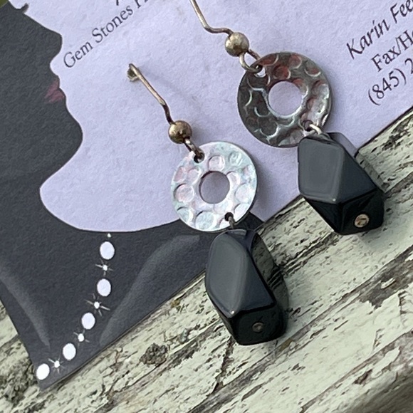 Stoned International Black Onyx Dangle Earrings 🌺 - Picture 11 of 15